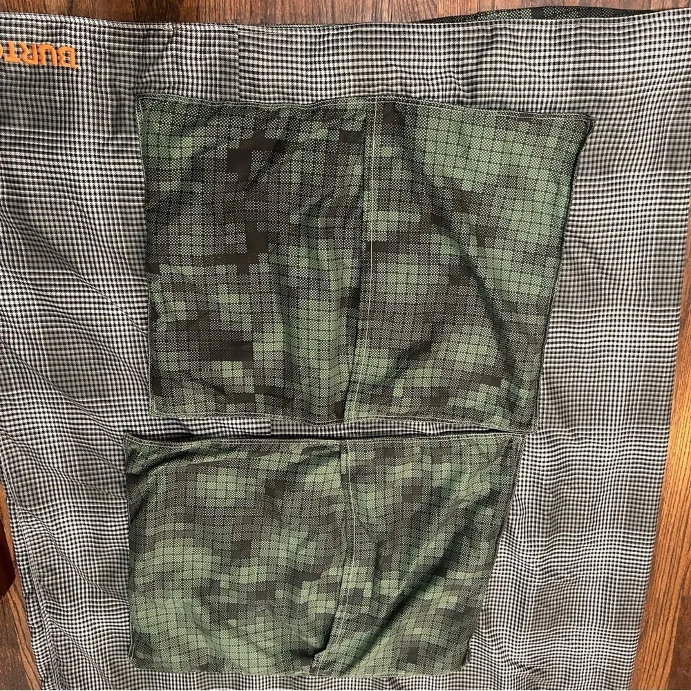 PBteen/Burton Collection Snowboard Jacket Duvet Cover &‎ 2Shams-See Measurements